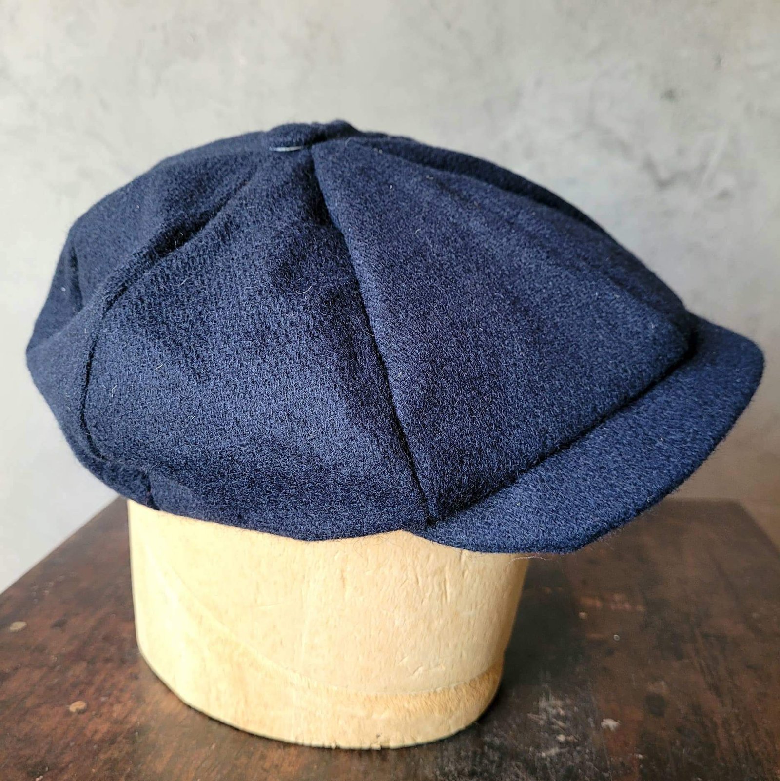 Newsboy Cap Marinho Pura Lã Overlord Store