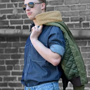 Camisa Clássica Modelo Naval em Chambray